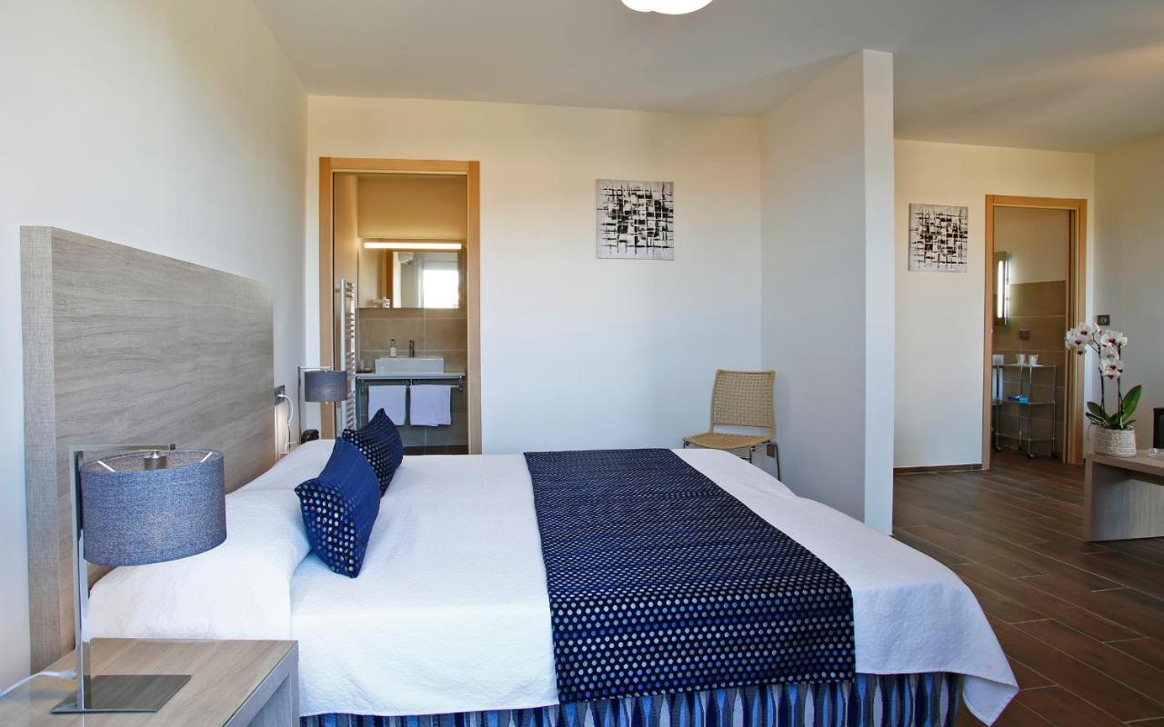 Hotel Funtana Marina LʼÎle-Rousse Zewnętrze zdjęcie
