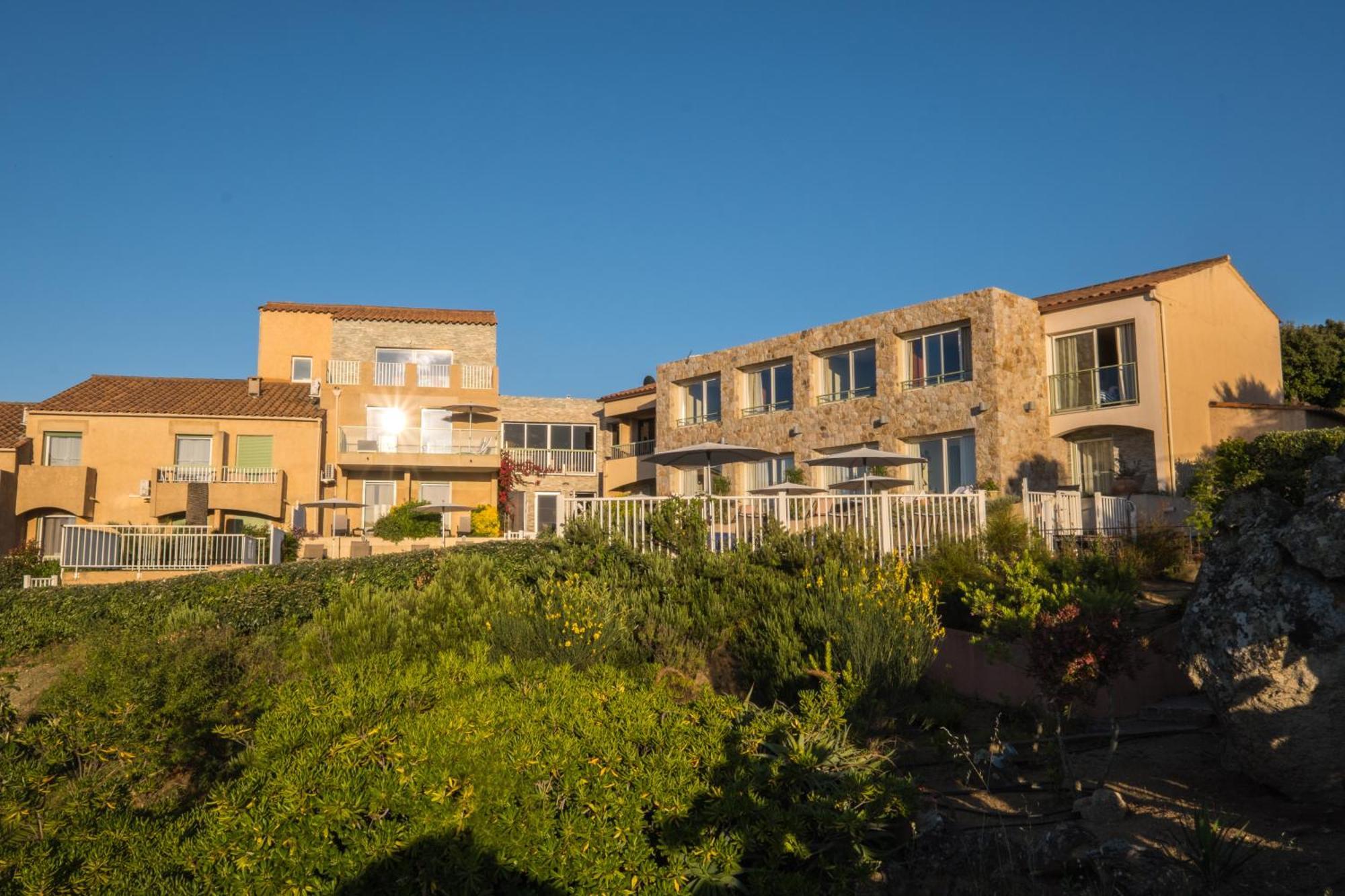 Hotel Funtana Marina LʼÎle-Rousse Zewnętrze zdjęcie