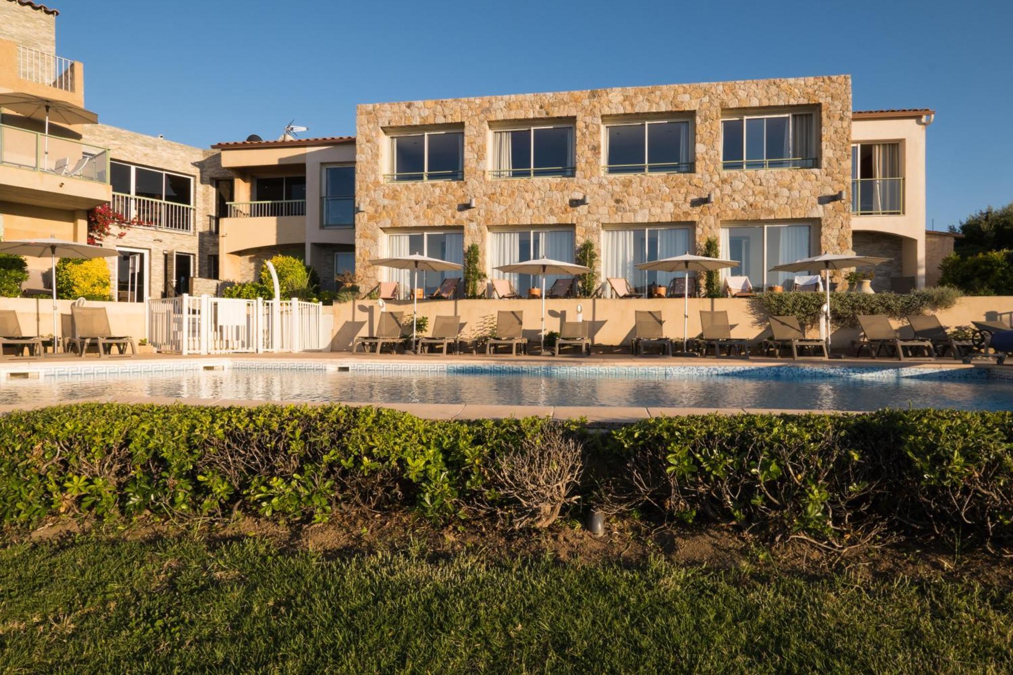 Hotel Funtana Marina LʼÎle-Rousse Zewnętrze zdjęcie