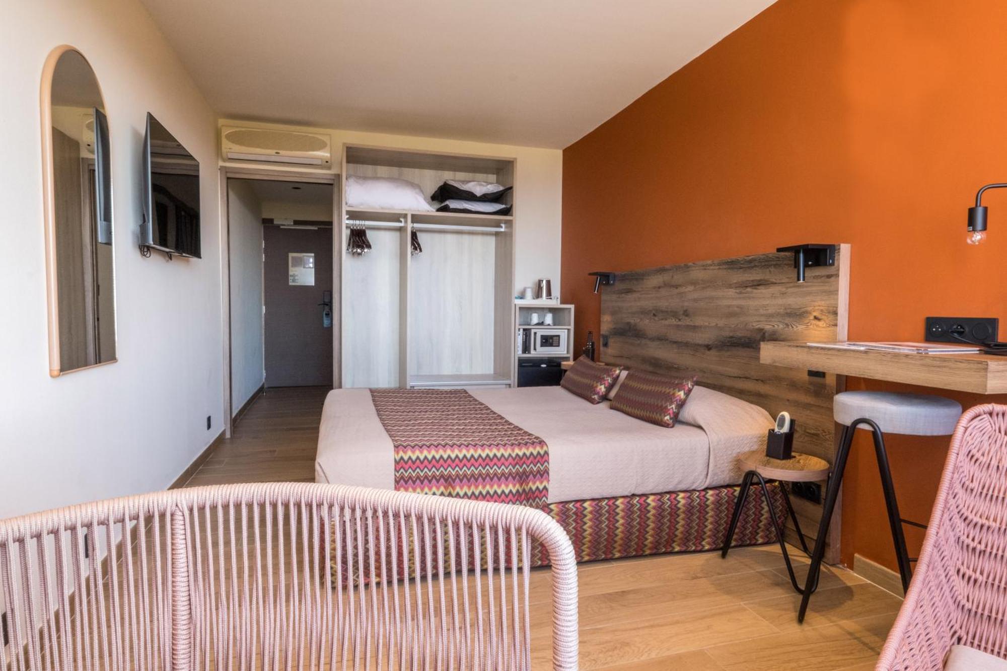 Hotel Funtana Marina LʼÎle-Rousse Zewnętrze zdjęcie